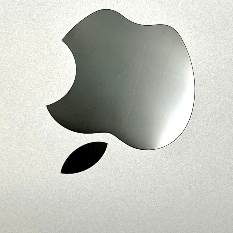 MacBook Pro 2020 13.3in Xám Apple M1 / RAM 16GB/ SSD 512GB 98% sạc 196 lần BPTN