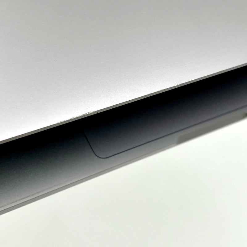 MacBook Pro 2020 13.3in Xám Apple M1/ RAM 16GB/ SSD 512GB 98% pin 90% sạc 106 lần BPTN ( Ám vỏ lưng )