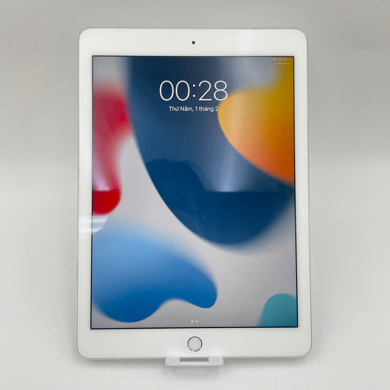iPad Pro 2016 9.7in 32GB Silver 4G + Wifi 98% pin 100% từ Softbank