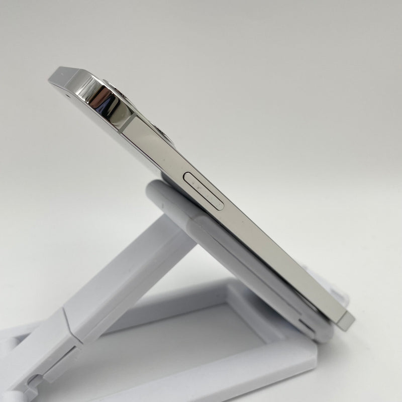 iPhone 12 Pro 128G Silver 98% pin 87% Quốc tế từ SB (Không dùng sim SB - Xước viền)