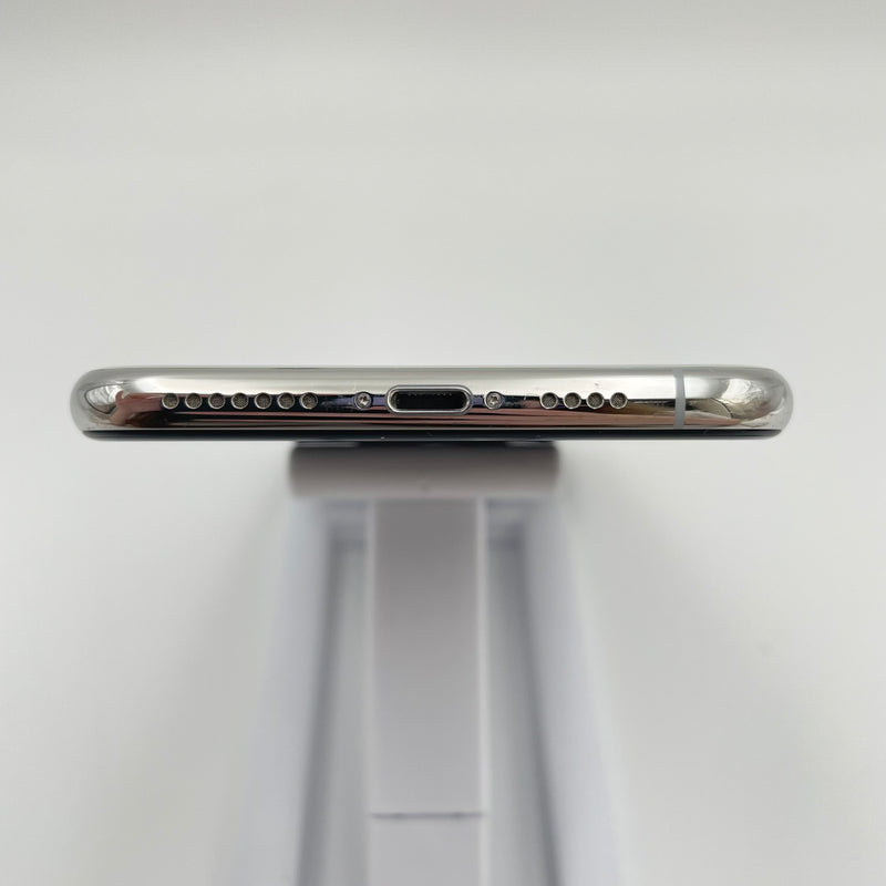 iPhone Xs Max 64GB Silver 98% pin 100% Máy đã trả hết tiền mạng dùng như Quốc tế Apple (Đã thay pin)