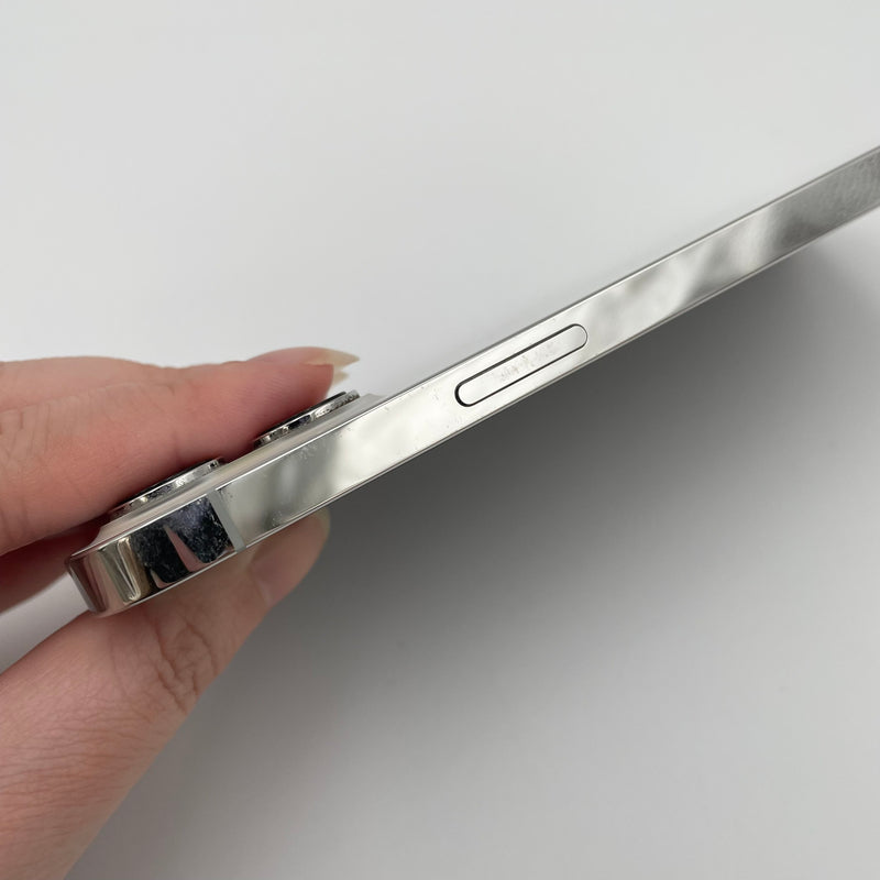 iPhone 12 Pro Max 128GB Silver 98% pin 100% Máy đã trả hết tiền mạng dùng như Quốc tế Apple (Đã thay pin)