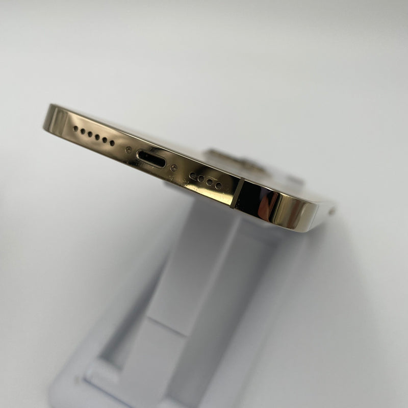 iPhone 13 Pro Max 256GB Gold 98% pin 85% Quốc tế từ DCM (Không dùng sim DCM - Đốm camera 3.2x)