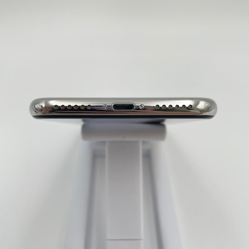 iPhone X 256GB Silver 98% pin 100% Máy đã trả hết tiền mạng dùng như Quốc tế Apple (Đã thay pin - Đốm camera 1.5x)