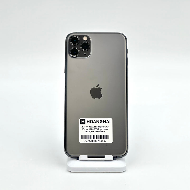 iPhone 11 Pro Max 256GB Xám 97% pin 100% Quốc tế Apple (Thay pin và màn hình chính hãng Apple - Đốm camera 1x)