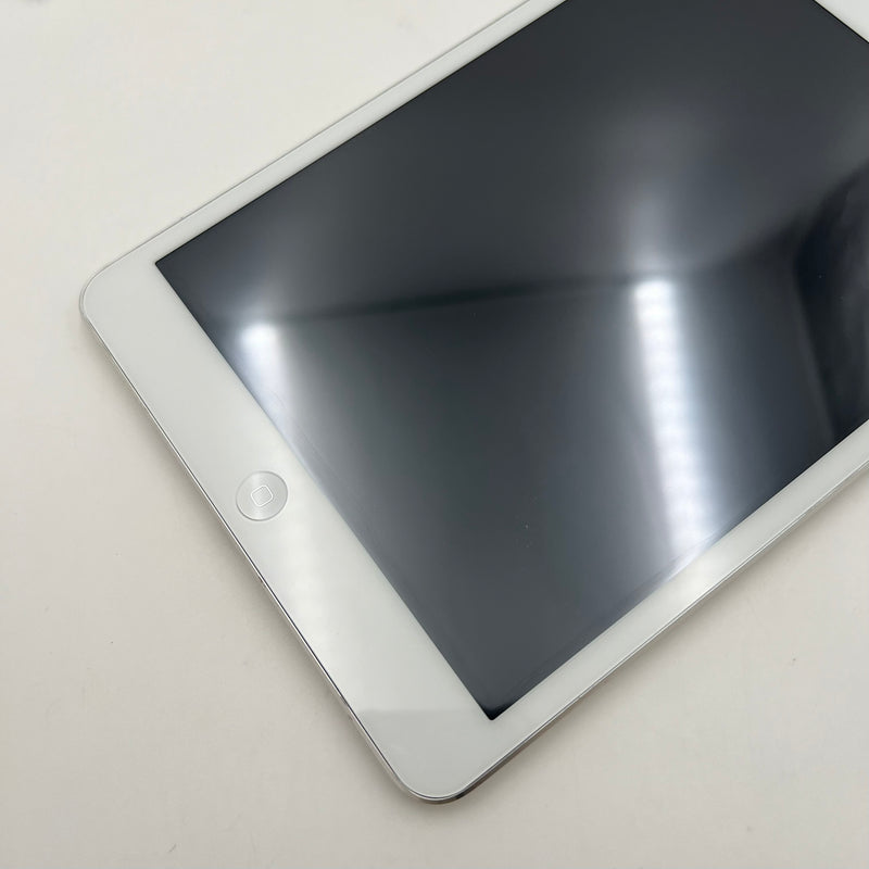 iPad Mini 2 7.9in 16GB Silver Wifi 98% pin 99% sạc 24 lần