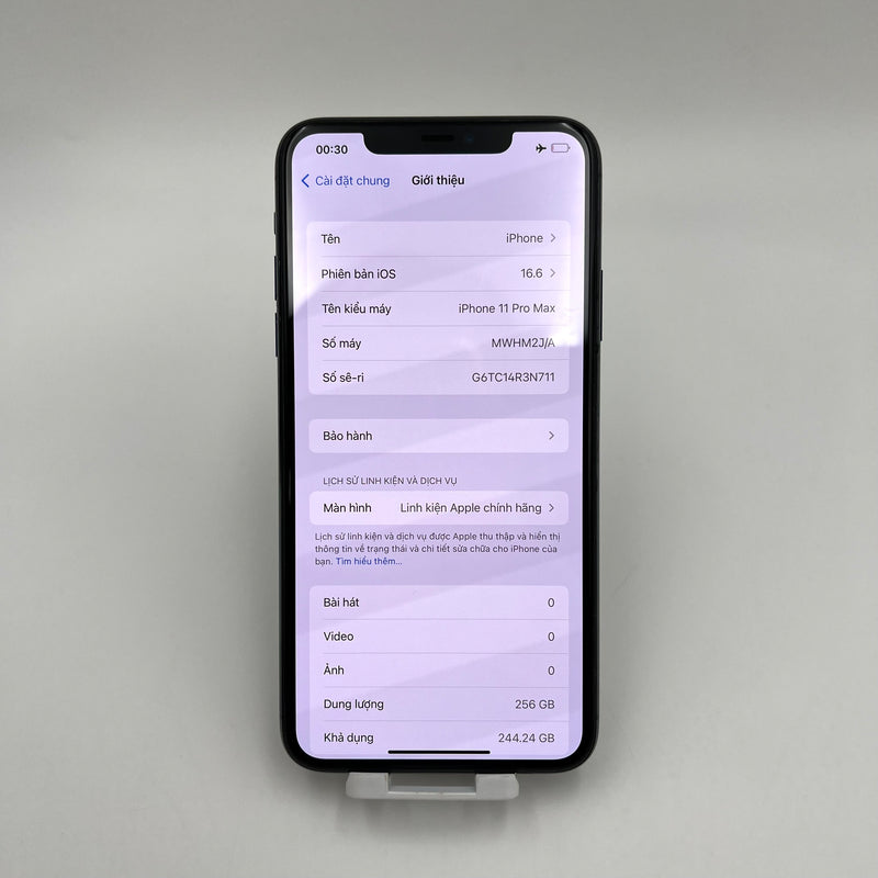 iPhone 11 Pro Max 256GB Xanh Lá 97% pin 100% DBH Quốc tế Apple (Thay màn chính hãng Apple - Đốm camera 1x - Đã thay pin HH , xước màn)