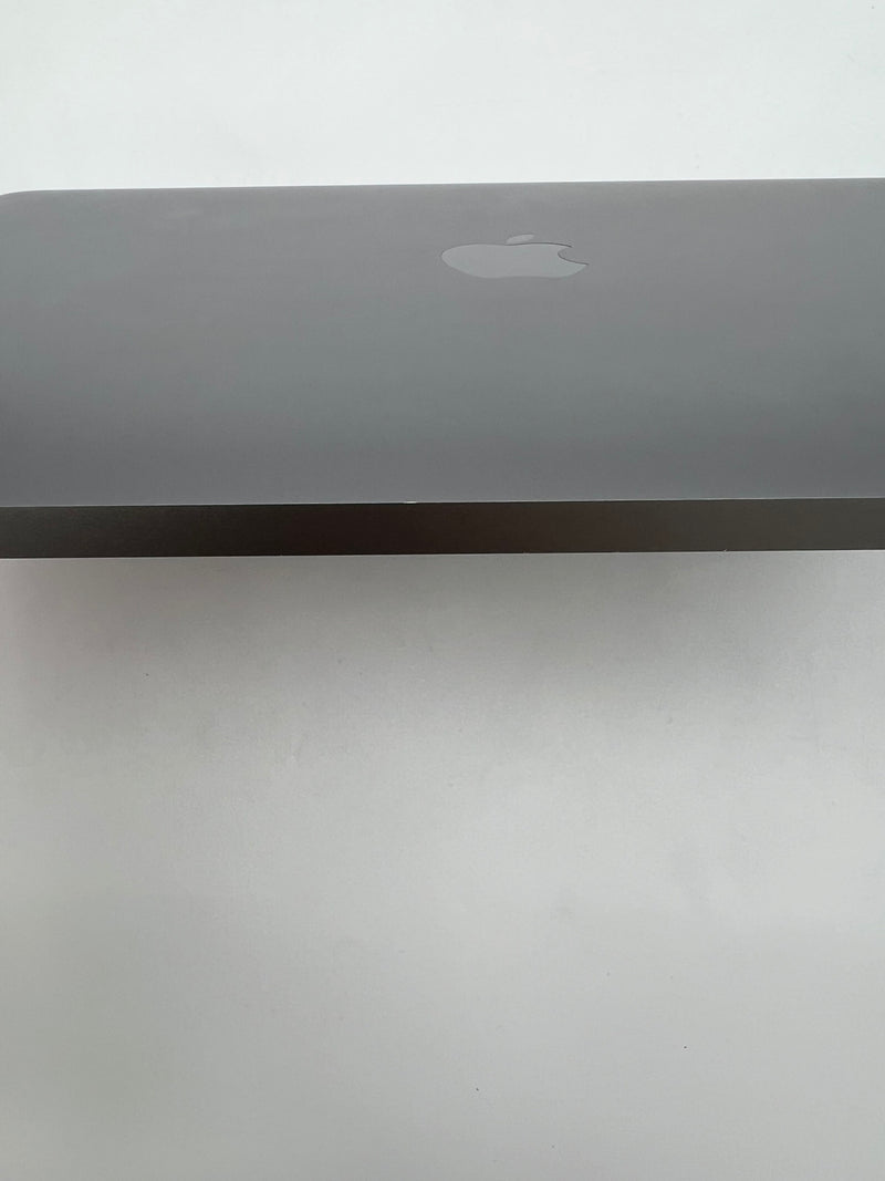 Macbook Pro 2019 13.3in Xám Intel Core i7/RAM 16GB/SSD 256GB 97% Sạc 329 lần BPTA (Xước viền)