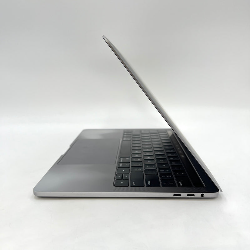 Macbook Pro 2019 13.3in Xám Intel Core i7/RAM 16GB/SSD 256GB 97% Sạc 329 lần BPTA (Xước viền)