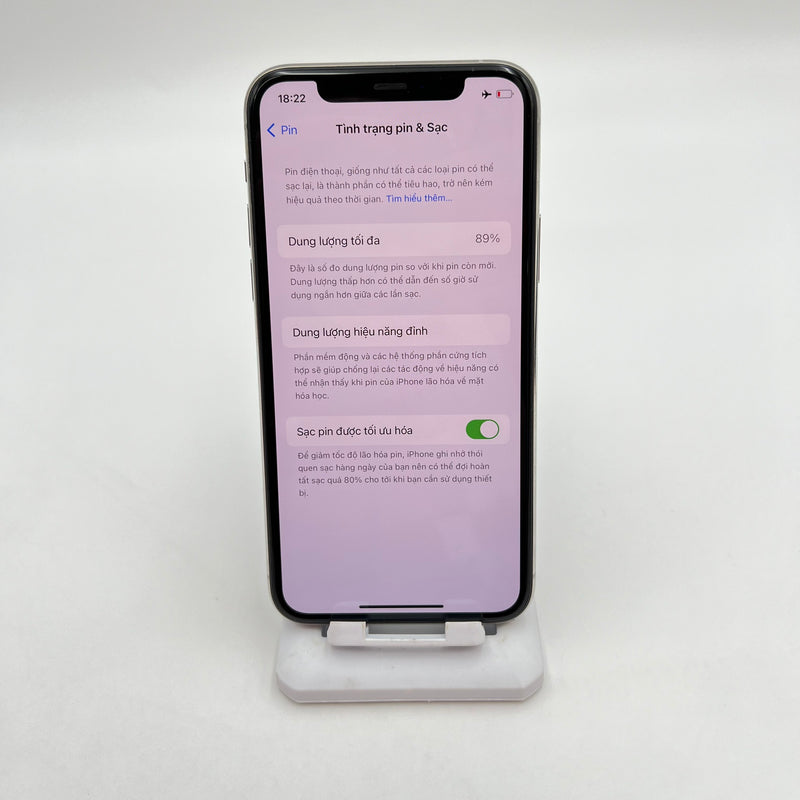 iPhone 11 Pro 64GB Bạc 98% pin 89% Máy đã trả hết tiền mạng dùng như Quốc tế Apple (Viền xước - đốm camera 1x) HH5200