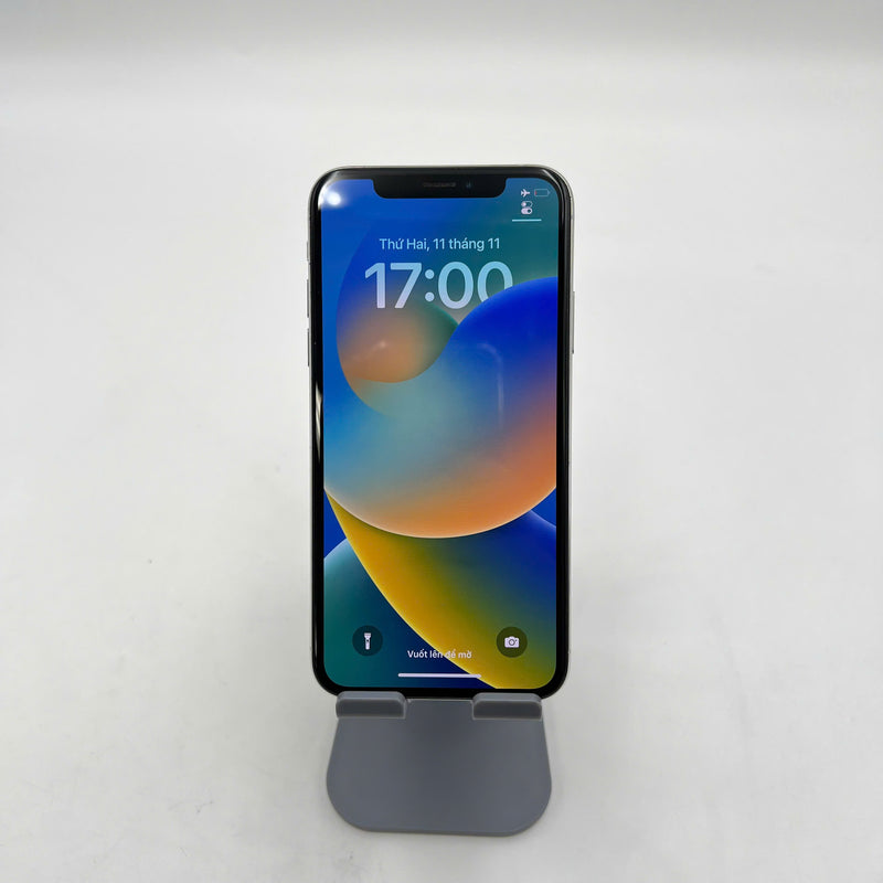 iPhone Xs 64GB Bạc 98% pin 100% Máy đã trả hết tiền mạng dùng như Quốc tế Apple (Đã thay pin - Đốm camera 2x, xước viền) - HH6196