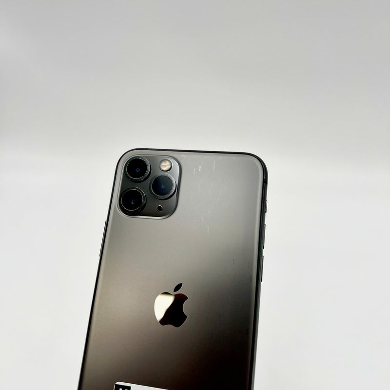 iPhone 11 Pro 64GB Xám 98% pin 97%  Máy đã trả hết tiền mạng dùng như Quốc tế Apple (Đã thay pin - Xước viền, ám mặt lưng) - HH1569