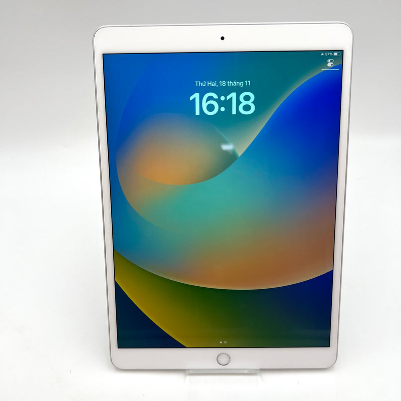 iPad Air 3 2019 10.5in 64GB Bạc Wifi 97% pin 99% (Đã thay pin - Máy xước)