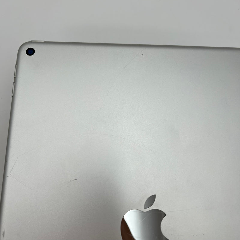 iPad Air 3 2019 10.5in 64GB Bạc Wifi 97% pin 99% (Đã thay pin - Máy xước)