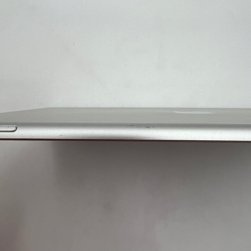 iPad Air 3 2019 10.5in 64GB Bạc Wifi 97% pin 99% (Đã thay pin - Máy xước)