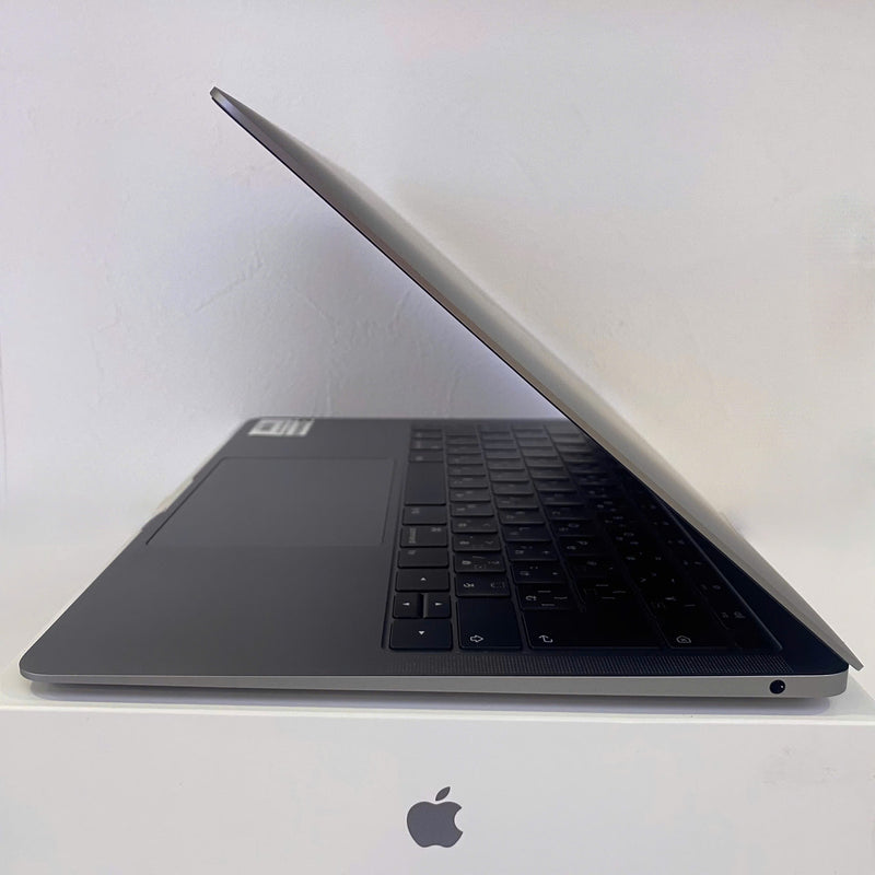 Macbook Air 2018 13.3in Gray Intel Core i5/RAM 8GB/SSD 128GB 98% fullbox Sạc 69 lần BPTN