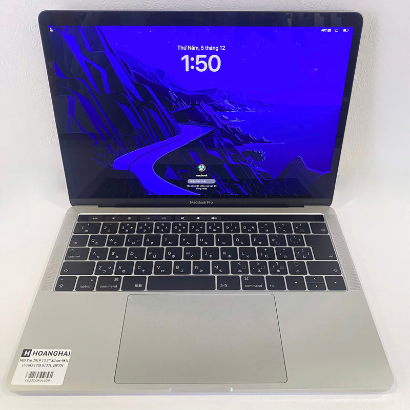 Macbook Pro 2019 13.3in bạc Intel Core i7/ RAM 16GB/ SSD 1TB 98% Sạc 137 lần BPTN