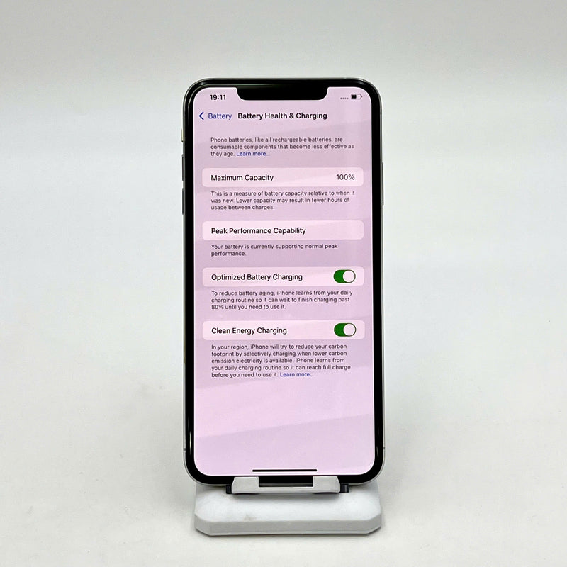 iPhone XS Max 64GB Bạc 97% pin 100% Máy đã trả hết tiền mạng dùng như Quốc tế Apple (Đốm camera 1x - Đã thay pin, xước viền) - HH8846