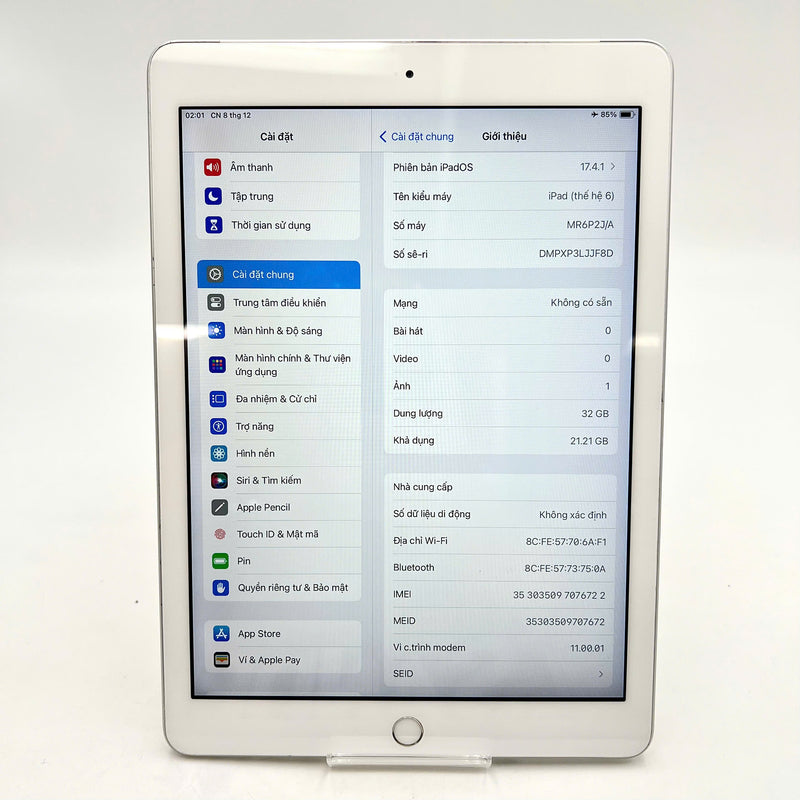 iPad Gen 6 2018 9.7in 32GB Bạc 4G + Wifi 98% pin 100% Từ DCM (Đã thay pin)