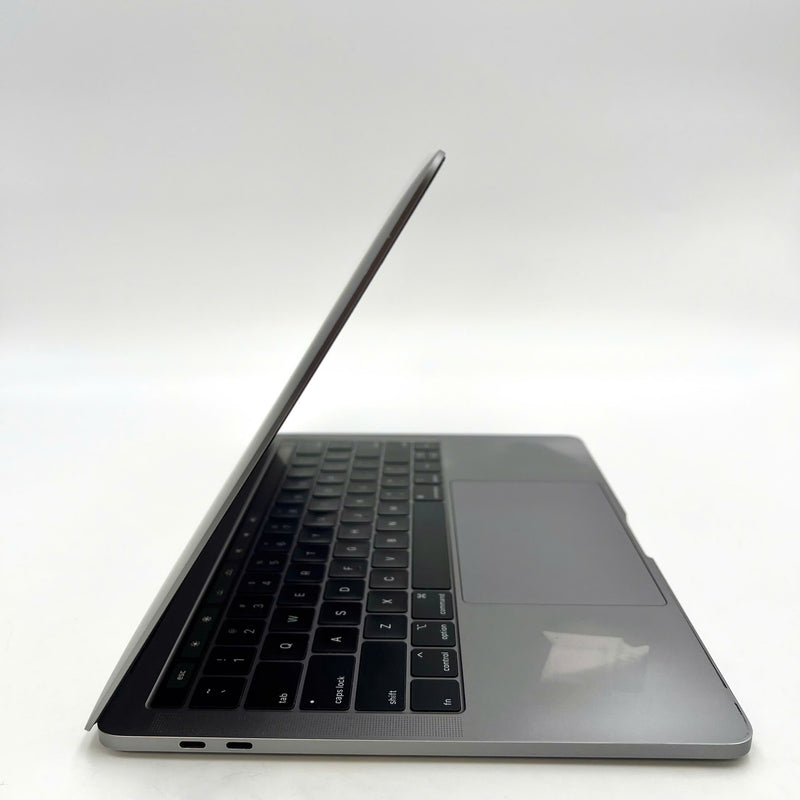 Macbook Pro 2019 13.3in Xám Intel Core i7/RAM 16GB/SSD 256GB 98% Sạc 262 lần BPTA (Xước vỏ , gôm nhẹ , ám tem vỏ)