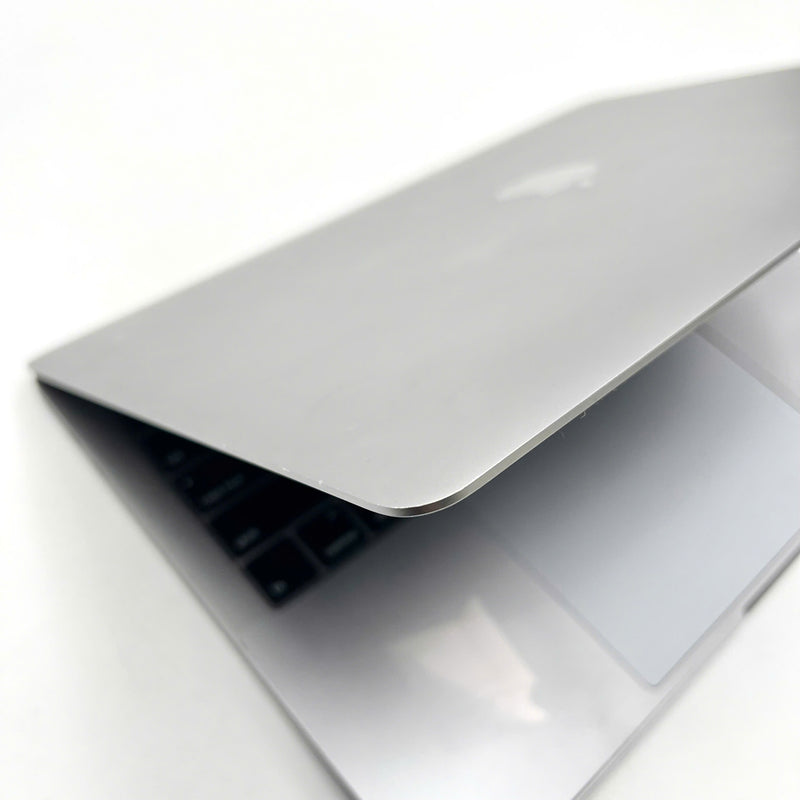 Macbook Pro 2019 13.3in Xám Intel Core i7/RAM 16GB/SSD 256GB 98% Sạc 262 lần BPTA (Xước vỏ , gôm nhẹ , ám tem vỏ)