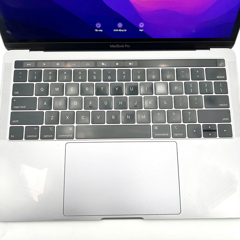 Macbook Pro 2019 13.3in Xám Intel Core i7/RAM 16GB/SSD 256GB 98% Sạc 262 lần BPTA (Xước vỏ , gôm nhẹ , ám tem vỏ)