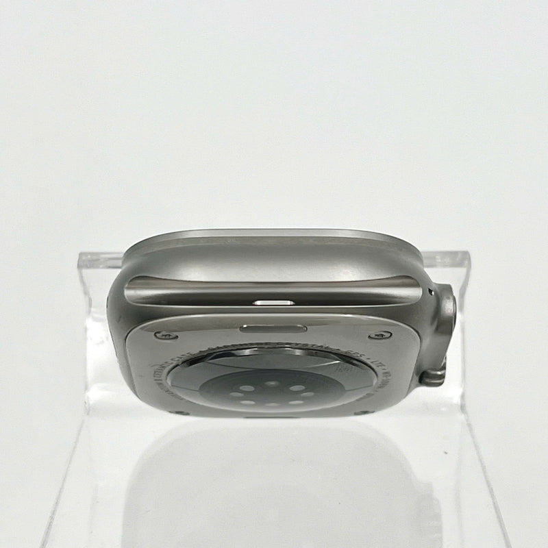 Apple Watch Ultra 2 2023 49mm 4G+GPS 98% Vỏ titan/ Dây Đeo Ocean màu Trắng từ AU