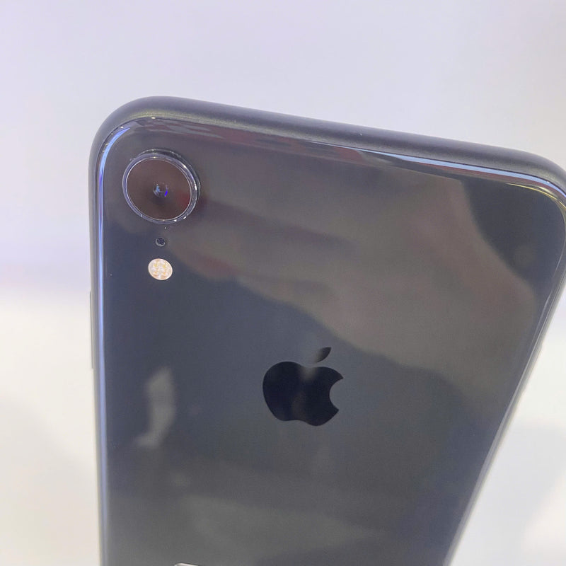 iPhone XR 128GB Đen 98% pin 93%  Máy đã trả hết tiền mạng dùng như Quốc tế Apple (xước viền camera) - HH2011