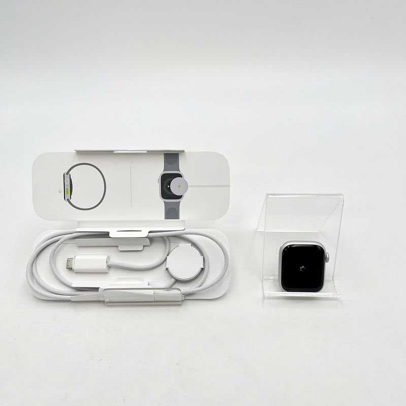 Apple Watch Series 9 41mm GPS 100% Fullbox Vỏ Nhôm màu Bạc/ Dây Thể thao màu Đen