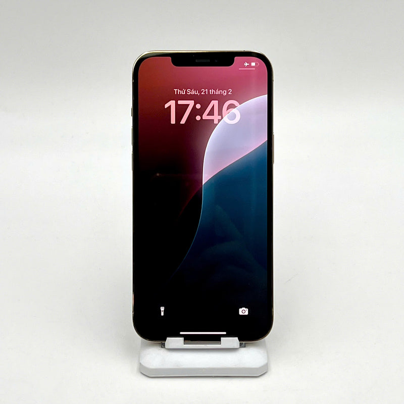 iPhone 12 Pro Max 256GB Vàng 98% pin 100% Máy đã trả hết tiền mạng dùng như Quốc tế Apple (Đã thay pin - Đốm camera 0.5x)