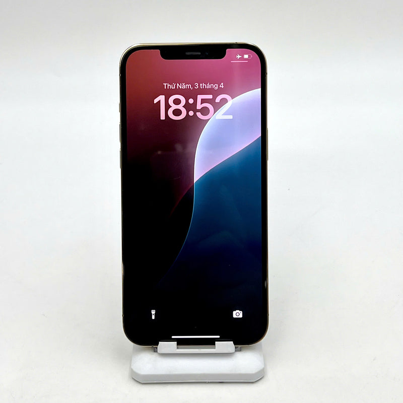 iPhone 12 Pro Max 512GB Vàng 98% pin 87% DBH Máy đã trả hết tiền mạng dùng như Quốc tế Apple (Đốm camera 2.5x, màn xước) - HH3964