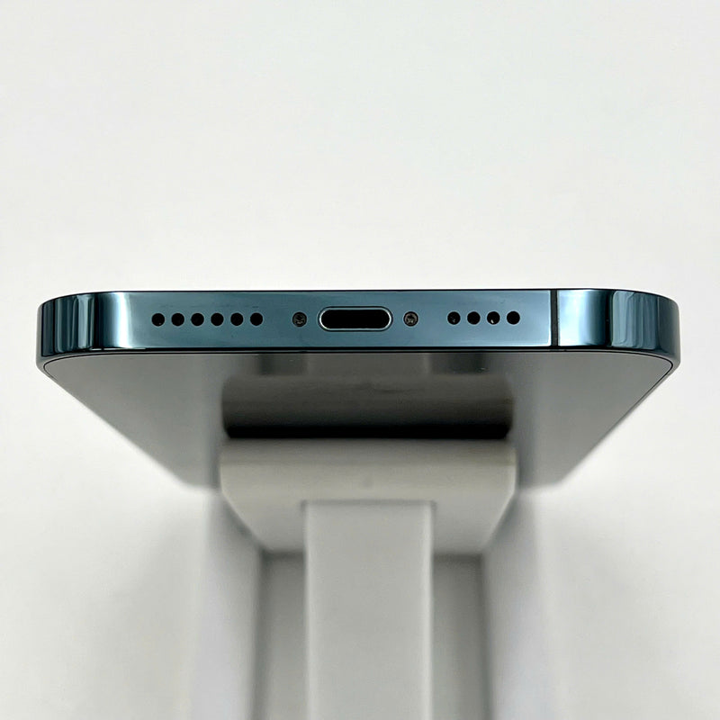 iPhone 12 Pro Max 256GB Xanh Dương 98% pin 100% Máy đã trả hết tiền mạng dùng như Quốc tế Apple (Đã thay pin - Đốm camera 2.5x, ám mặt lưng) - HH2684