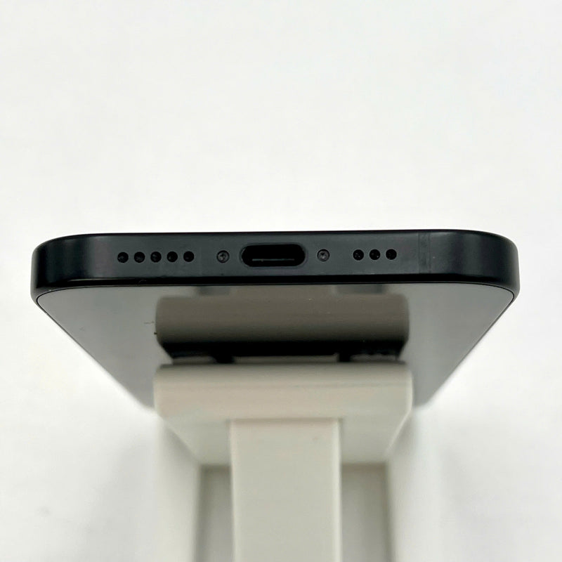 iPhone 15 128GB Đen 98% pin 88% Quốc tế từ RKT (Không dùng sim RKT- Xước viền - Xước viền camera, sứt góc nhỏ) - HH1669