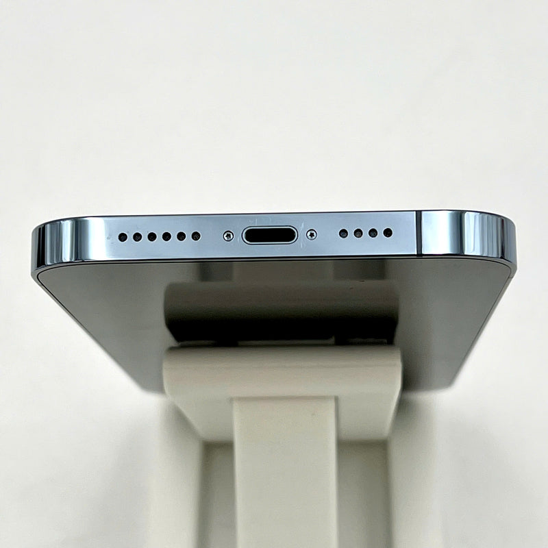 iPhone 13 Pro Max 256GB Xanh Dương 98% pin 85% Quốc tế từ SB (Không dùng sim SB - Đốm 3x, xước viền) - HH6383