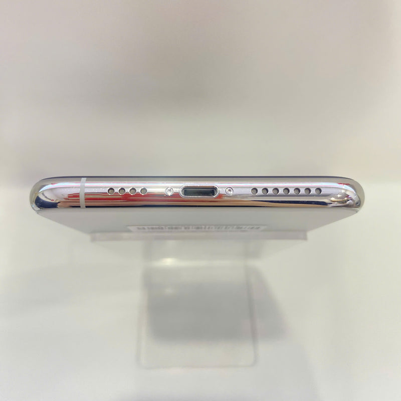 iPhone 11 Pro Max 64GB Bạc 98% pin 89% Máy đã trả hết tiền mạng dùng như Quốc tế Apple (Đốm camera 1x - Xước viền) - HH6524