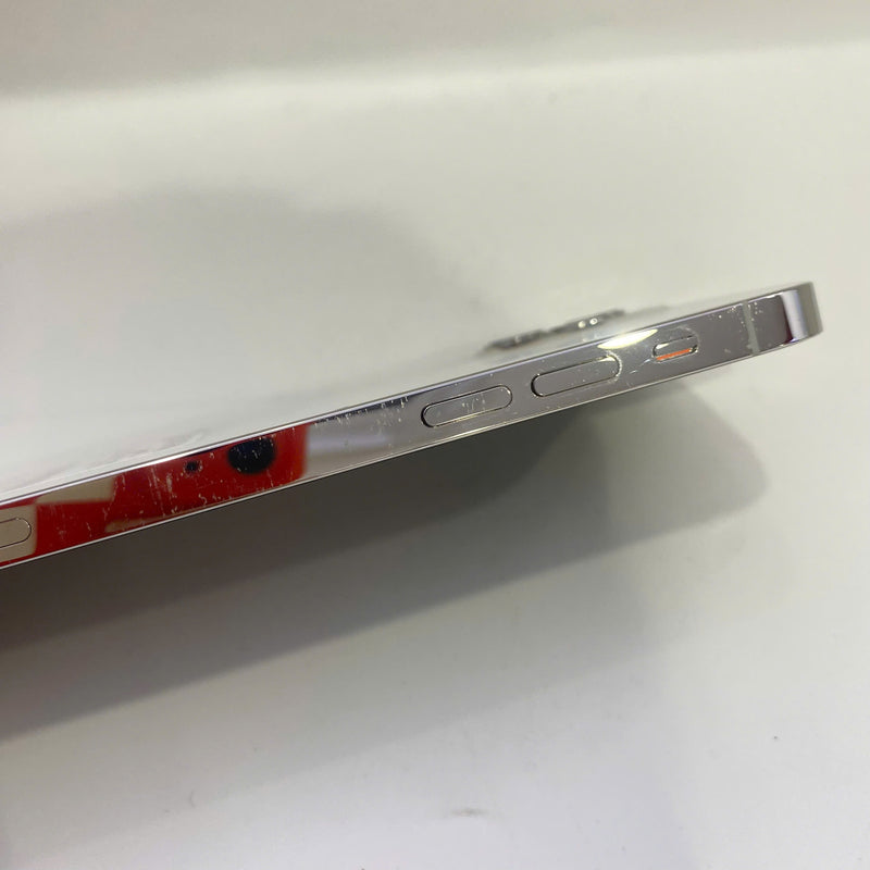 iPhone 12 Pro 256GB Bạc 98% pin 100% Máy đã trả hết tiền mạng dùng như Quốc tế Apple (Sạc 1 lần - Pin linh kiện chính hãng - Xước viền, xước màn) - HH8410