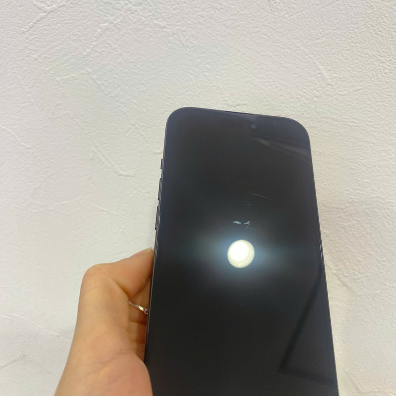 iPhone 15 128GB Đen 98% pin 100% Máy đã trả hết tiền mạng dùng như Quốc tế Apple (xước màn) - HH2032