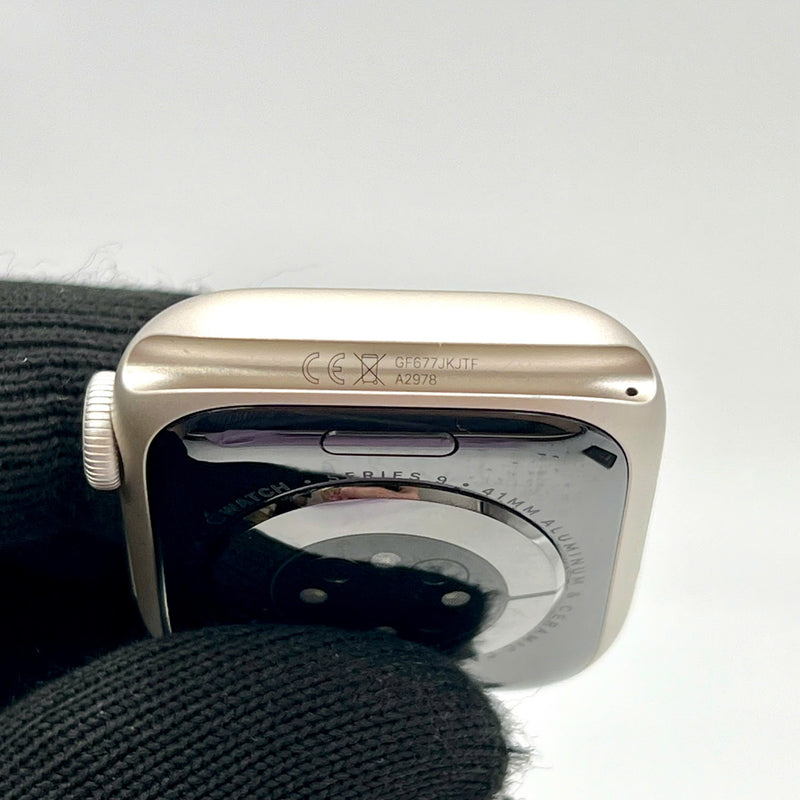 Apple Watch Series 9 41mm 98% GPS Starlight Aluminum Case with Starlight Sport Band (Xước phẩy màn hình)