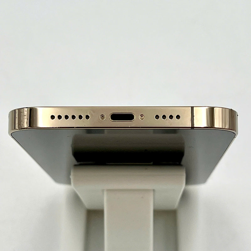 iPhone 13 Pro Max 256GB Vàng 98% pin 100% Quốc tế từ SB (Không dùng sim SB - Đã thay pin, xước viền, màn xước, đốm 3x) - HH6867