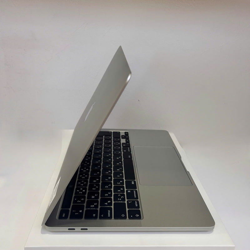 MacBook Pro 2022 Silver 13.3” M2/8G/256G CPO Fullbox 98% sạc 48 lần BPTN
