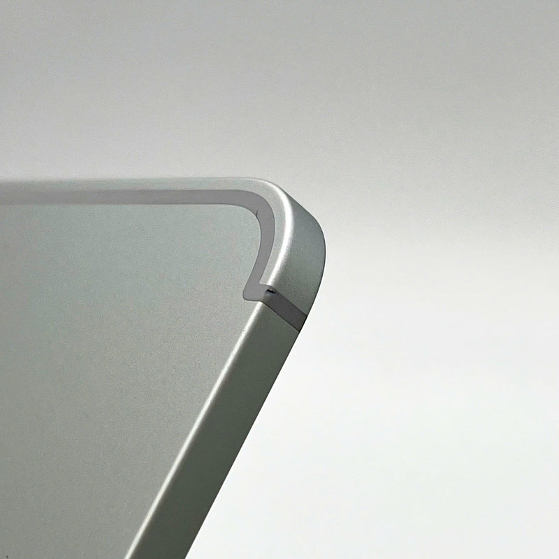 iPad Pro 2018 11in 64GB Bạc 4G + Wifi 98% DBH pin 100% Quốc tế Apple (có xước - chỉ dùng sim Việt Nam)
