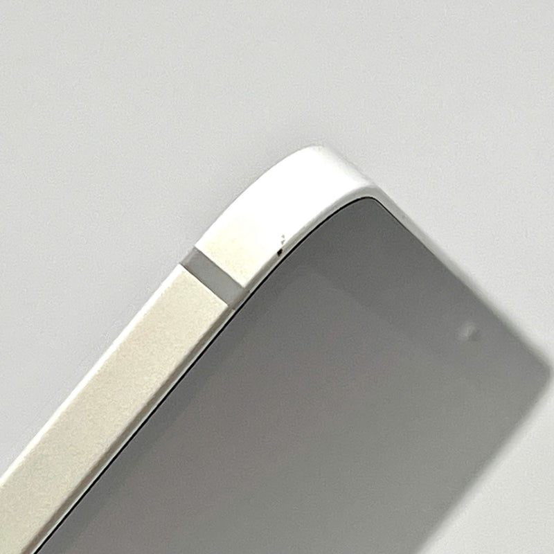 iPad Pro 2018 11in 64GB Bạc 4G + Wifi 98% pin từ 85% Quốc tế Apple (có xước - chỉ dùng sim Việt Nam)