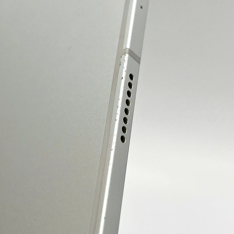 iPad Pro 2021 11in 128GB Bạc 5G + Wifi 98% pin từ 95% Từ SB (màn xước, sứt viền)