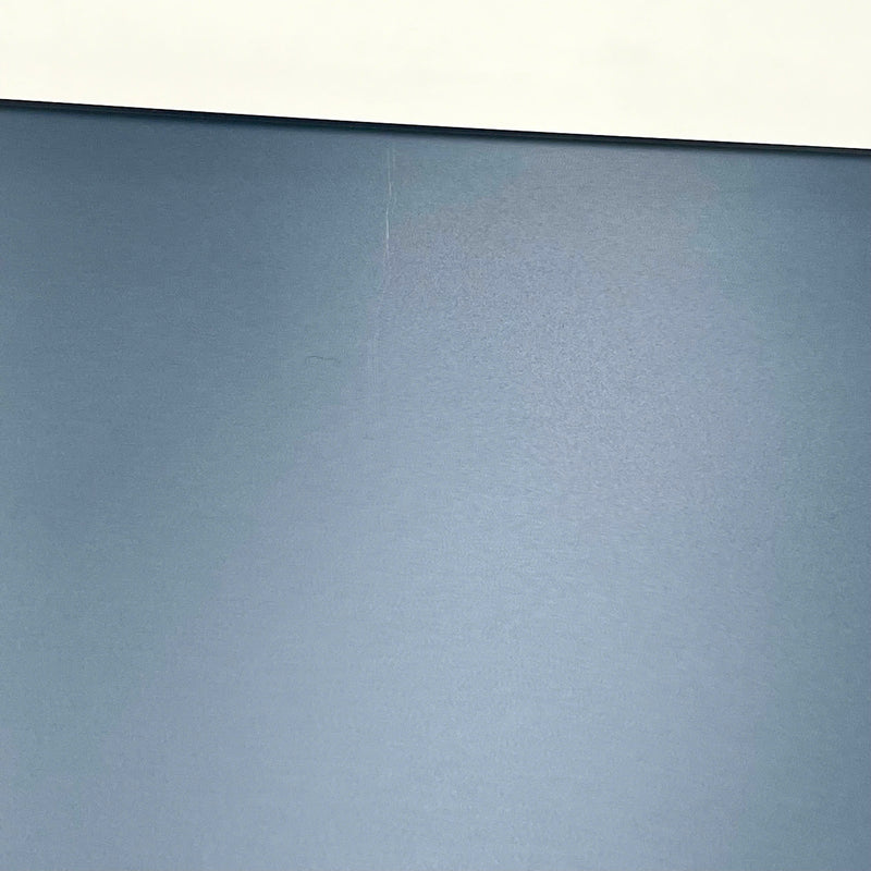 Macbook Air 2022 13.6in Đen Apple M2/RAM 8GB/SSD 256GB 98% pin 100% BPTN (sạc 8 lần)