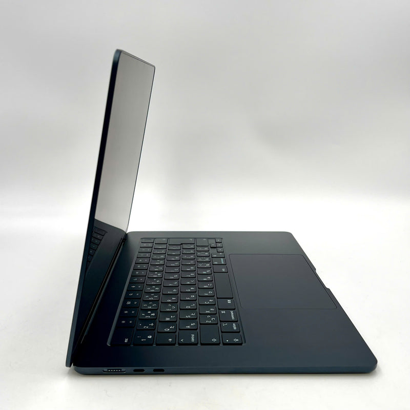 Macbook Air 2023 15.3in Đen Apple M2/RAM 8GB/SSD 256GB 98% Pin 94% BPΤN (Sạc 39 lần)