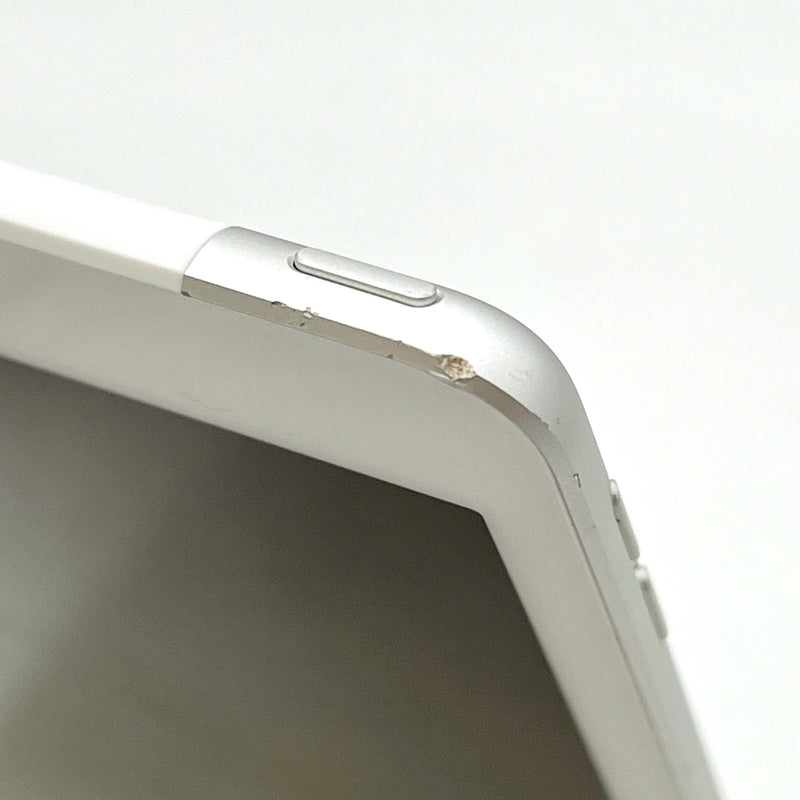 Ipad Gen 7 10.2" 32GB Silver 4G + Wifi 97% pin 96% (sứt móp viền)