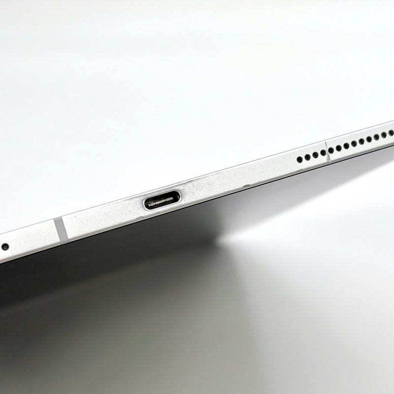 iPad Pro 2018 11in 64GB Bạc 4G + Wifi 98% pin 100% Quốc tế Apple (Đã thay pin - Màn/viền xước - Chỉ dùng sim Việt Nam)