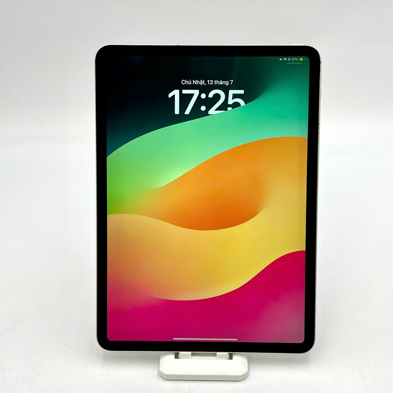 iPad Pro 2018 11in 64GB Bạc 4G + Wifi 98% pin 100% Quốc tế Apple (Đã thay pin - Màn/viền xước - Chỉ dùng sim Việt Nam)