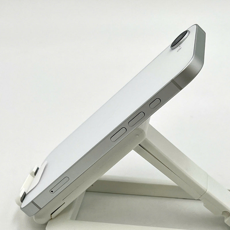 iPhone 16e 128GB Trắng 100% DBH Quốc tế từ SB (Không dùng sim SB)