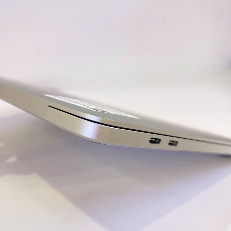 MacBook Pro 2020 13.3in Bạc Intel Core i5/ RAM 16GB/ SSD 512GB 98% Sạc 92 lần BPTN